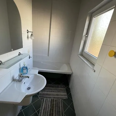 Private 3 Bedroom Perfect Location 别墅